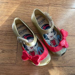 Mini Melissa Disney Snow White and seven dwarfs girls shoes size 8